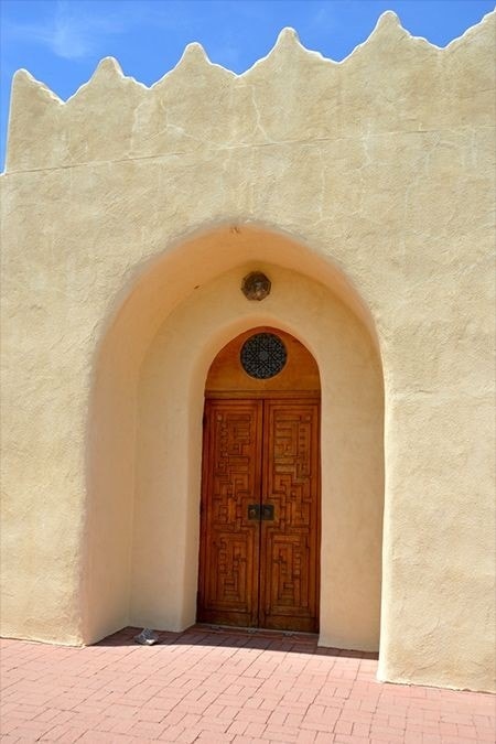 🌍 Hassan Fathy: A Visionary Architect Who Blended Tradition with Modernity 🌍