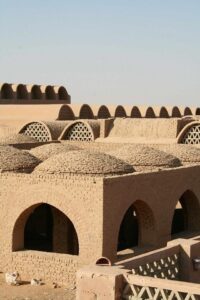 🌍 Hassan Fathy: A Visionary Architect Who Blended Tradition with Modernity 🌍