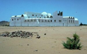 🌍 Hassan Fathy: A Visionary Architect Who Blended Tradition with Modernity 🌍