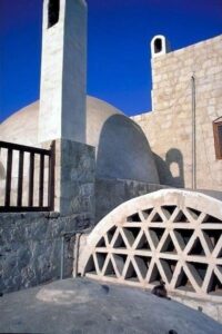 🌍 Hassan Fathy: A Visionary Architect Who Blended Tradition with Modernity 🌍