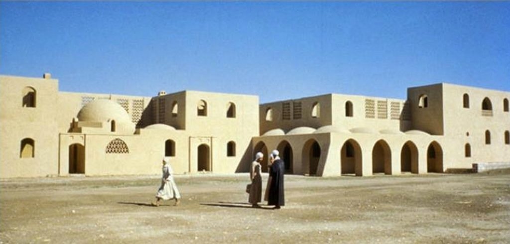 🌍 Hassan Fathy: A Visionary Architect Who Blended Tradition with Modernity 🌍
