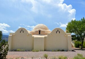 🌍 Hassan Fathy: A Visionary Architect Who Blended Tradition with Modernity 🌍