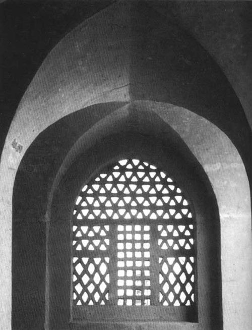 🌍 Hassan Fathy: A Visionary Architect Who Blended Tradition with Modernity 🌍