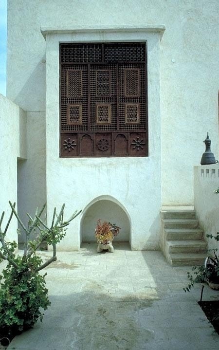 🌍 Hassan Fathy: A Visionary Architect Who Blended Tradition with Modernity 🌍