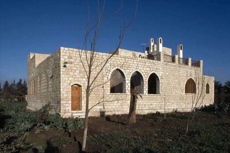 🌍 Hassan Fathy: A Visionary Architect Who Blended Tradition with Modernity 🌍