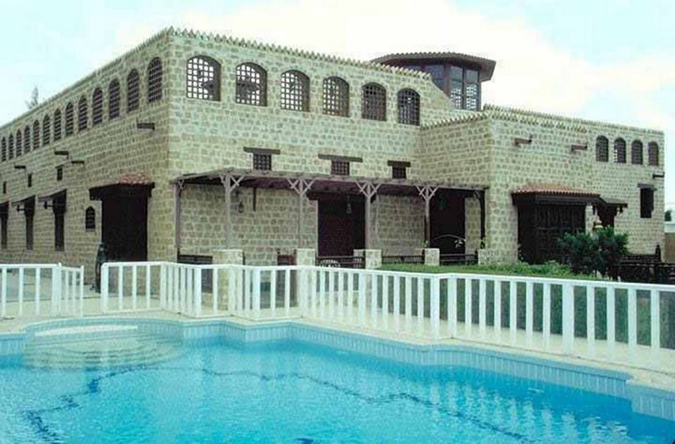 🌍 Hassan Fathy: A Visionary Architect Who Blended Tradition with Modernity 🌍