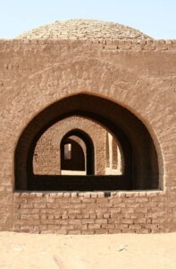 🌍 Hassan Fathy: A Visionary Architect Who Blended Tradition with Modernity 🌍