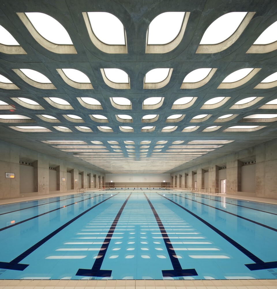 London Aquatics Centre for 2012 Summer Olympics - Zaha Hadid Architects. Image © Helene Binet 4